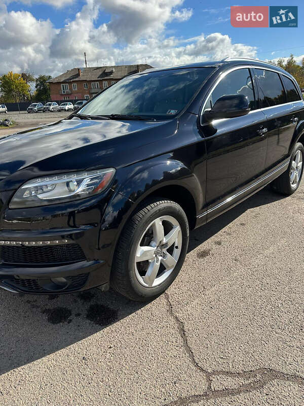 Позашляховик / Кросовер Audi Q7 2013 в Володимирі