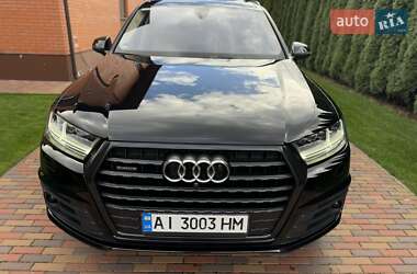 Позашляховик / Кросовер Audi Q7 2017 в 