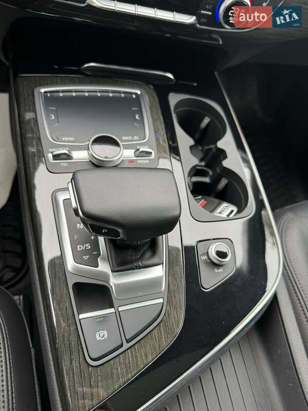 Позашляховик / Кросовер Audi Q7 2017 в Луцьку фото 17 Позашляховик / Кросовер Audi Q7 2017 в Луцьку