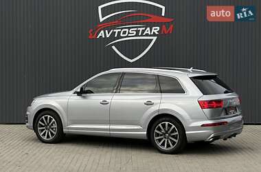 Позашляховик / Кросовер Audi Q7 2016 в 
