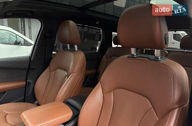 Позашляховик / Кросовер Audi Q7 2016 в 