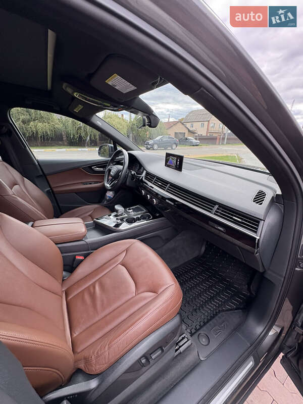 Внедорожник / Кроссовер Audi Q7 2018 в Буче