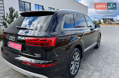 Позашляховик / Кросовер Audi Q7 2018 в  фото 6 Позашляховик / Кросовер Audi Q7 2018 в