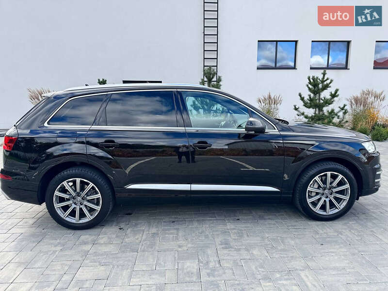 Внедорожник / Кроссовер Audi Q7 2018 в Киеве