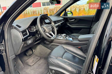 Позашляховик / Кросовер Audi Q7 2018 в  фото 14 Позашляховик / Кросовер Audi Q7 2018 в