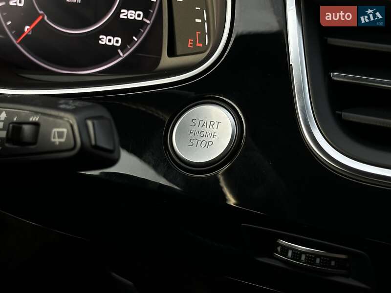 Позашляховик / Кросовер Audi Q7 2017 в Мукачевому
