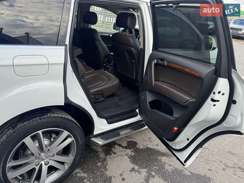 Внедорожник / Кроссовер Audi Q7 2013 в Тернополе