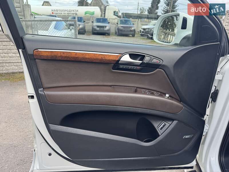 Внедорожник / Кроссовер Audi Q7 2013 в Тернополе