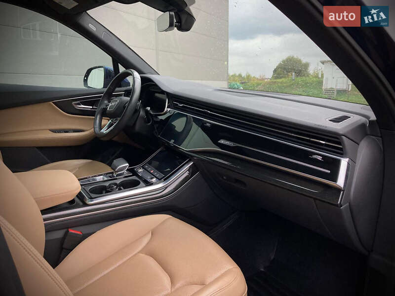 Внедорожник / Кроссовер Audi Q7 2020 в Киеве