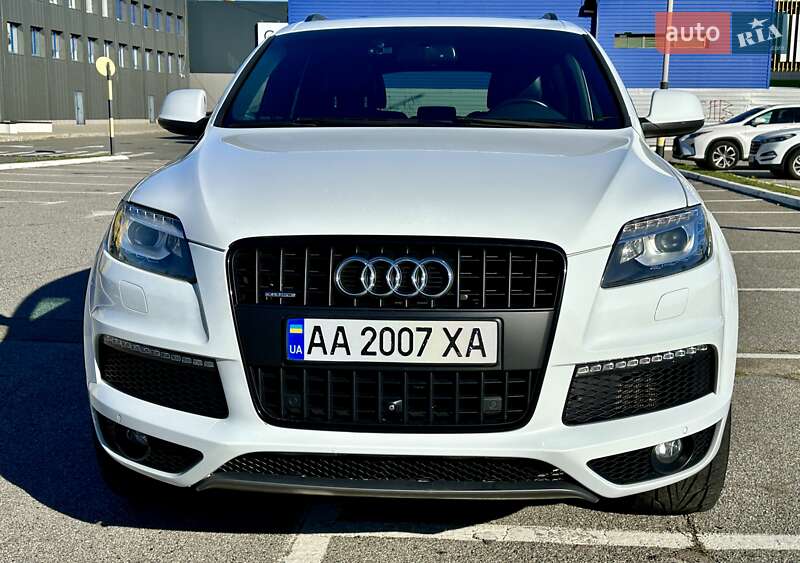 Внедорожник / Кроссовер Audi Q7 2015 в Киеве