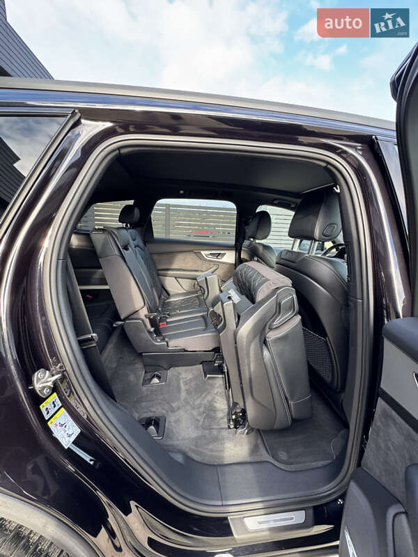 Внедорожник / Кроссовер Audi Q7 2018 в Вараше фото 25 Внедорожник / Кроссовер Audi Q7 2018 в Вараше