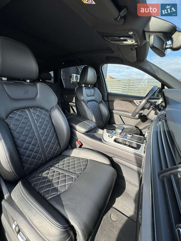 Внедорожник / Кроссовер Audi Q7 2018 в Вараше фото 44 Внедорожник / Кроссовер Audi Q7 2018 в Вараше