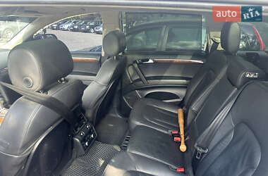 Позашляховик / Кросовер Audi Q7 2014 в 