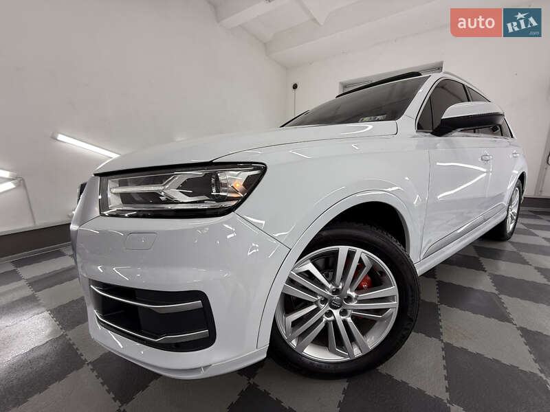 Внедорожник / Кроссовер Audi Q7 2018 в Трускавце