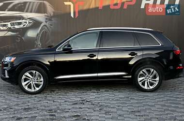 Позашляховик / Кросовер Audi Q7 2020 в  фото 11 Позашляховик / Кросовер Audi Q7 2020 в