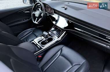 Позашляховик / Кросовер Audi Q7 2020 в  фото 51 Позашляховик / Кросовер Audi Q7 2020 в