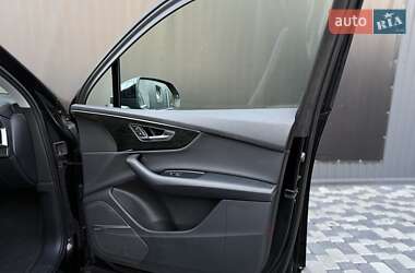 Позашляховик / Кросовер Audi Q7 2020 в  фото 65 Позашляховик / Кросовер Audi Q7 2020 в