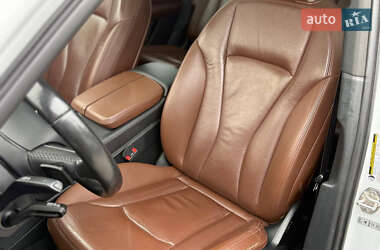 Позашляховик / Кросовер Audi Q7 2016 в 