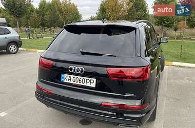 Позашляховик / Кросовер Audi Q7 2017 в  фото 6 Позашляховик / Кросовер Audi Q7 2017 в