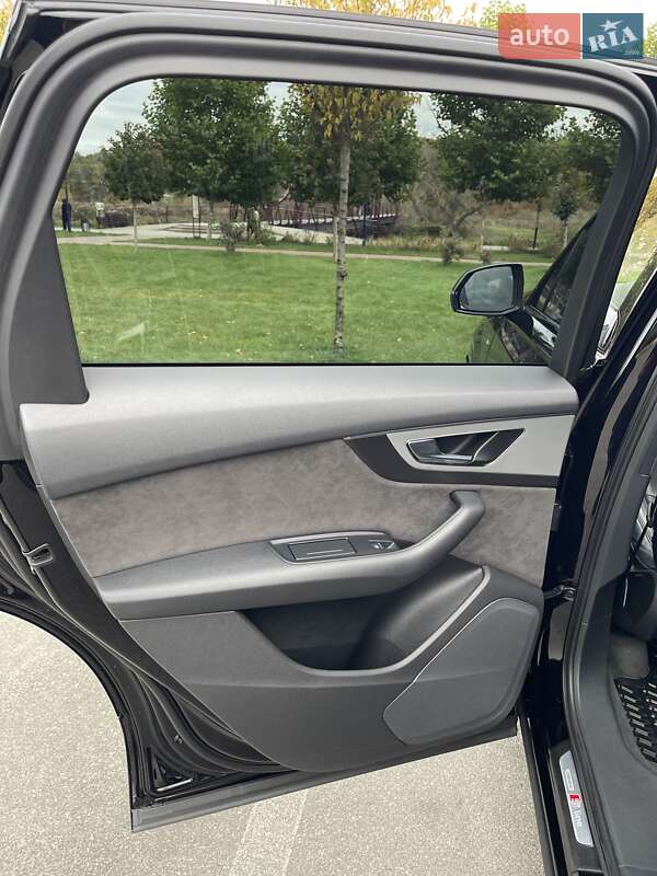 Внедорожник / Кроссовер Audi Q7 2017 в Киеве фото 22 Внедорожник / Кроссовер Audi Q7 2017 в Киеве