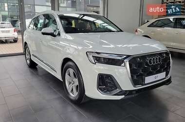 Позашляховик / Кросовер Audi Q7 2025 в 