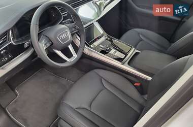 Позашляховик / Кросовер Audi Q7 2025 в 