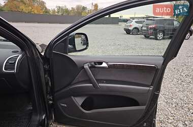 Позашляховик / Кросовер Audi Q7 2006 в 