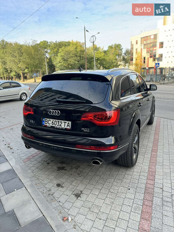 Позашляховик / Кросовер Audi Q7 2015 в Запоріжжі