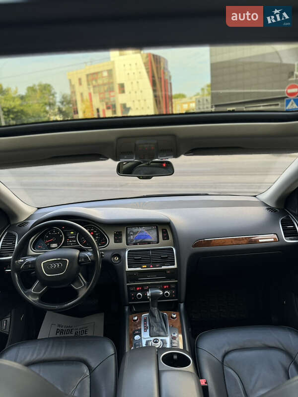 Позашляховик / Кросовер Audi Q7 2015 в Запоріжжі