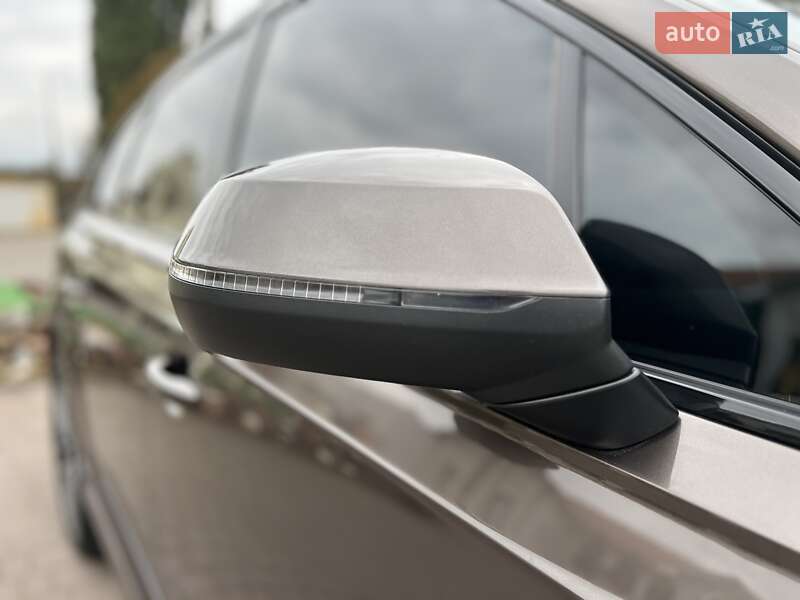 Внедорожник / Кроссовер Audi Q7 2015 в Хмельницком