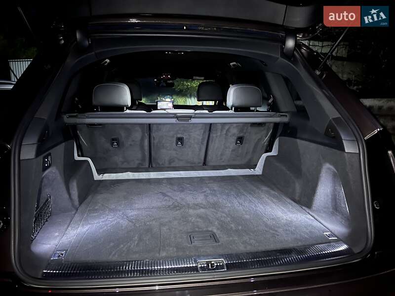 Внедорожник / Кроссовер Audi Q7 2015 в Хмельницком