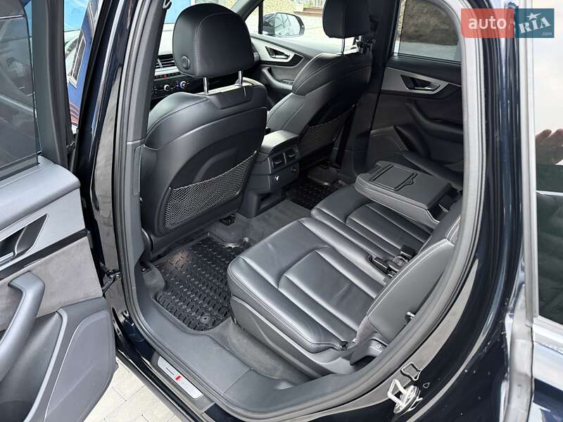 Внедорожник / Кроссовер Audi Q7 2016 в Калуше фото 27 Внедорожник / Кроссовер Audi Q7 2016 в Калуше