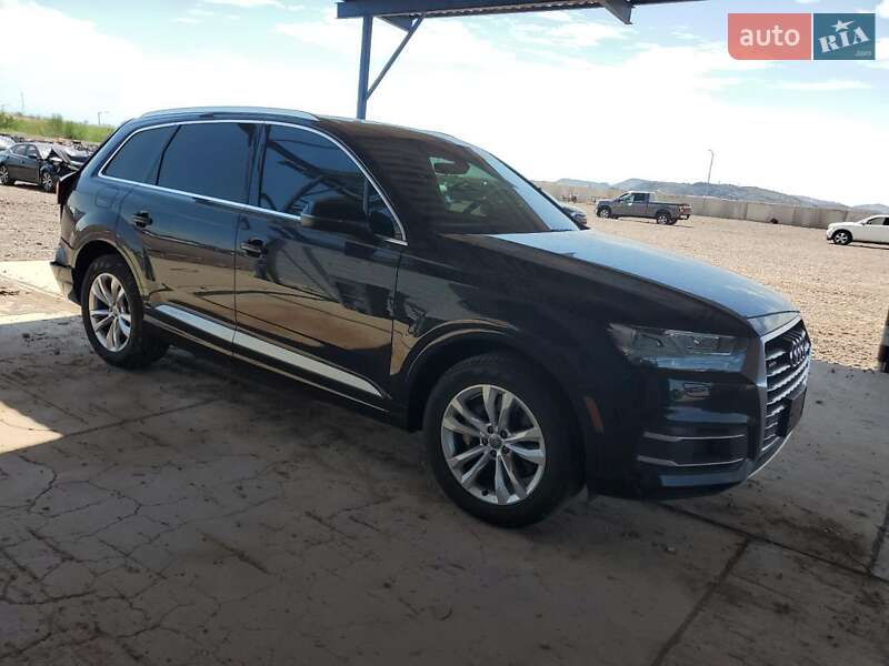 Позашляховик / Кросовер Audi Q7 2018 в Києві