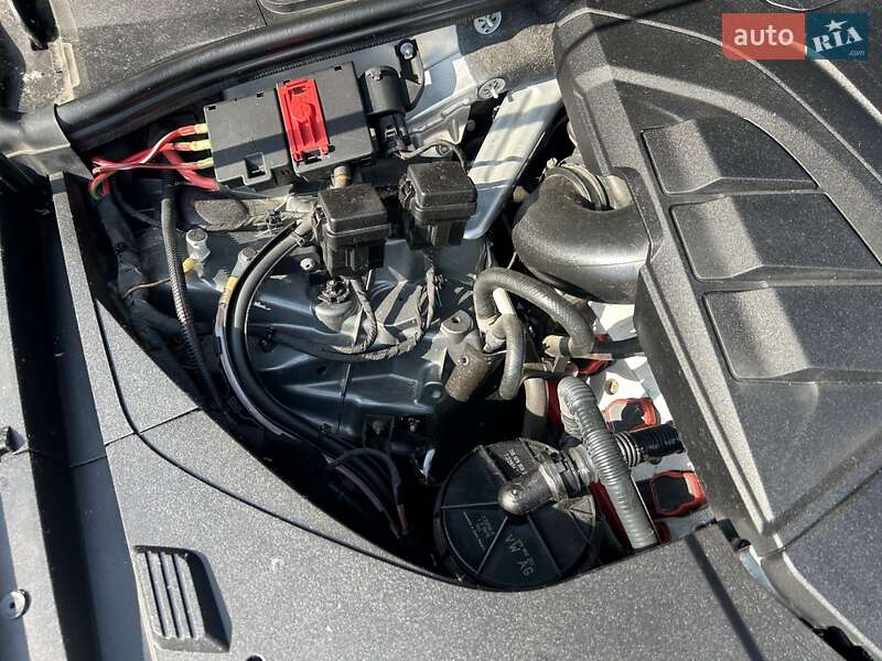 Позашляховик / Кросовер Audi Q7 2016 в Києві