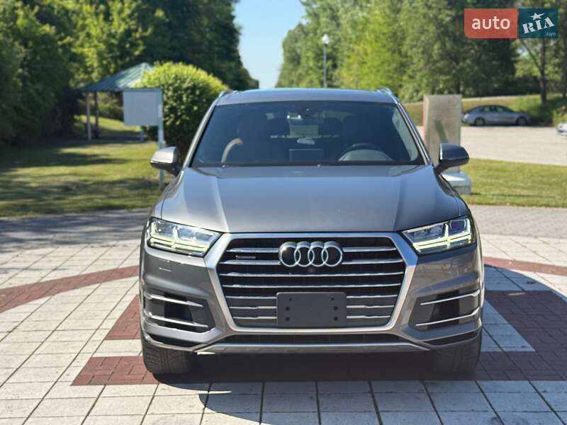 Позашляховик / Кросовер Audi Q7 2016 в Києві