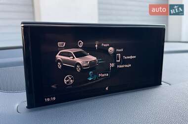Позашляховик / Кросовер Audi Q7 2017 в 