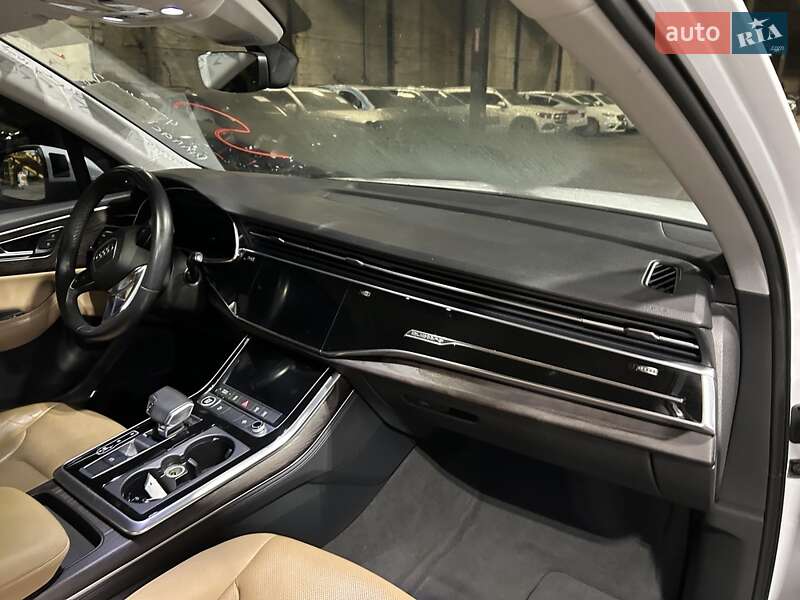 Внедорожник / Кроссовер Audi Q7 2020 в Киеве