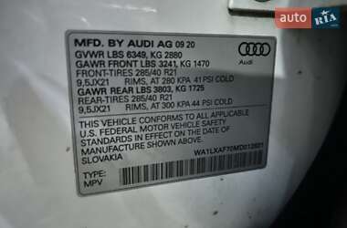 Позашляховик / Кросовер Audi Q7 2020 в 