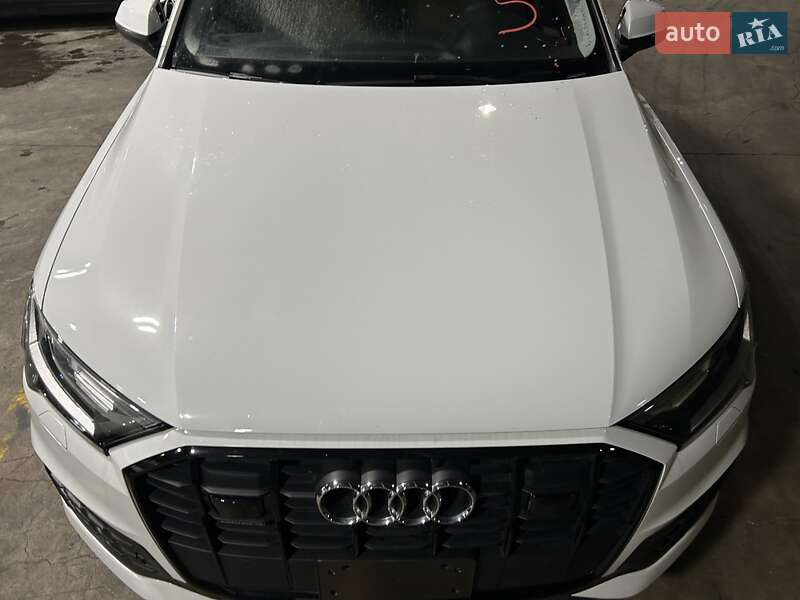 Внедорожник / Кроссовер Audi Q7 2020 в Киеве