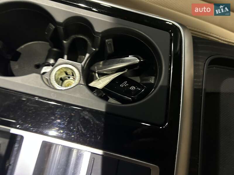 Внедорожник / Кроссовер Audi Q7 2020 в Киеве