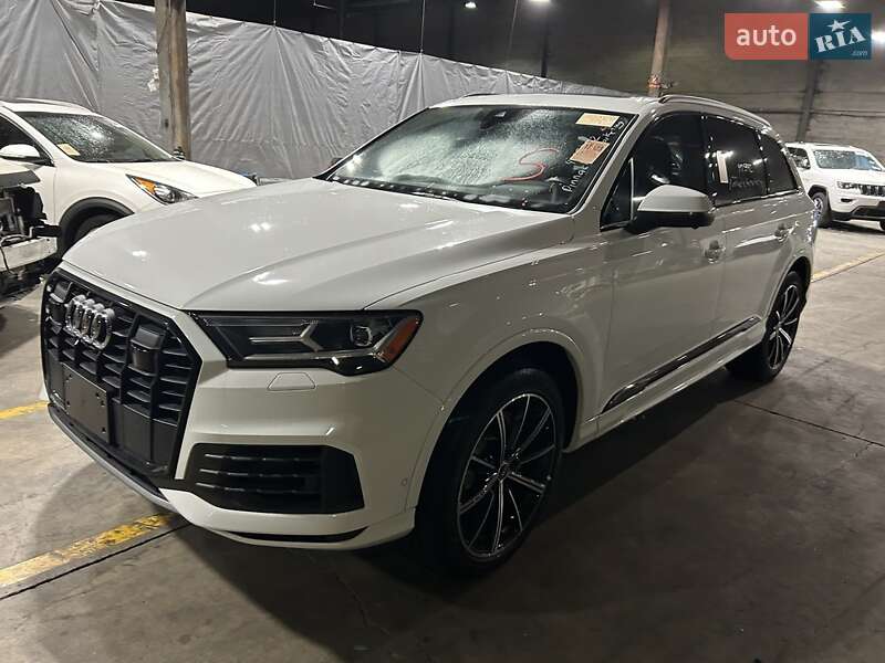 Внедорожник / Кроссовер Audi Q7 2020 в Киеве