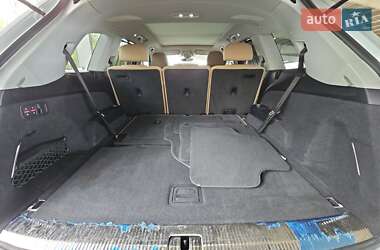 Позашляховик / Кросовер Audi Q7 2020 в 