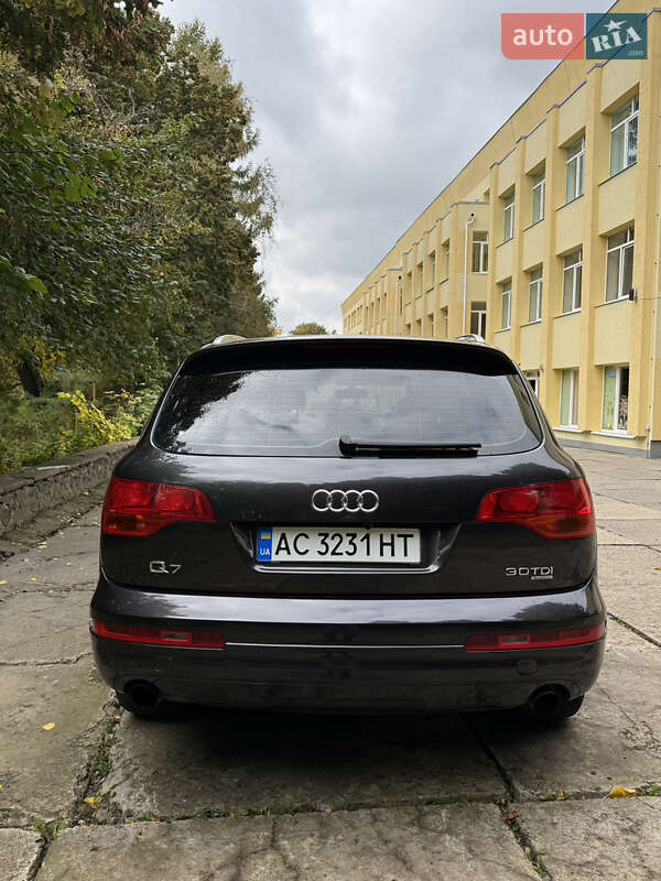 Внедорожник / Кроссовер Audi Q7 2006 в Луцке