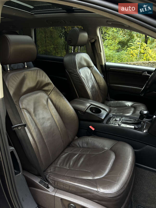 Внедорожник / Кроссовер Audi Q7 2006 в Луцке