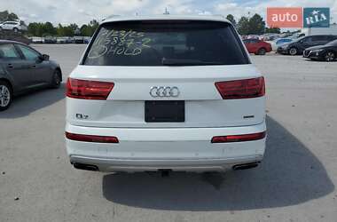 Позашляховик / Кросовер Audi Q7 2017 в 