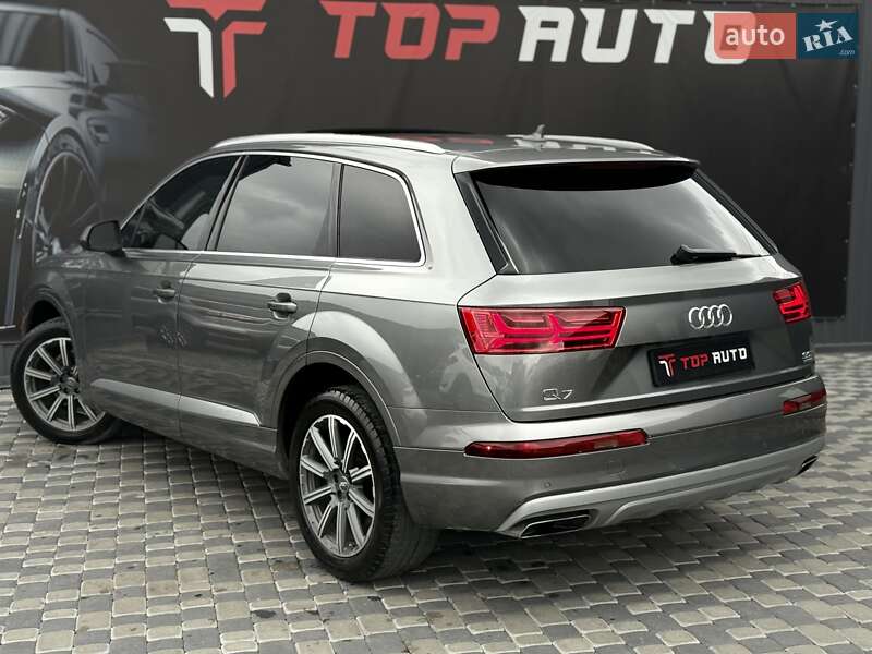 Внедорожник / Кроссовер Audi Q7 2017 в Львове