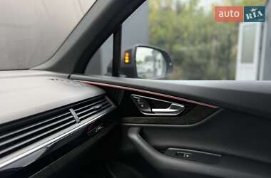 Позашляховик / Кросовер Audi Q7 2017 в  фото 64 Позашляховик / Кросовер Audi Q7 2017 в