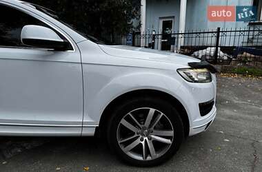 Внедорожник / Кроссовер Audi Q7 2013 в 