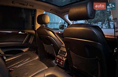 Внедорожник / Кроссовер Audi Q7 2013 в 