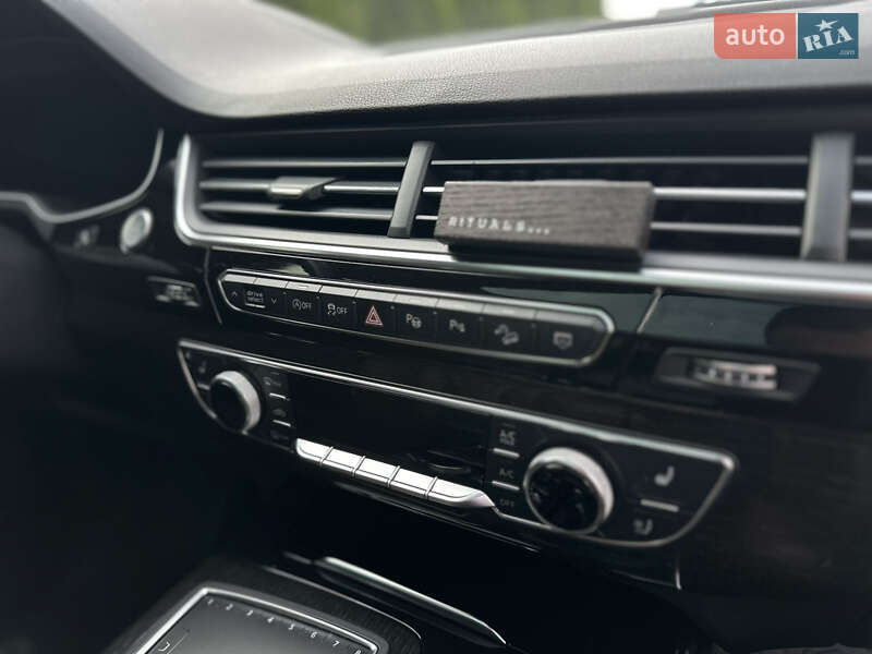 Позашляховик / Кросовер Audi Q7 2018 в Львові